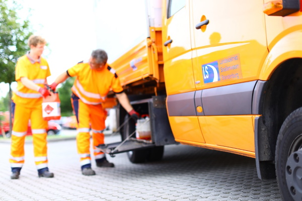 Straßenwärter:innen des Landesbetriebs Straßenwesen