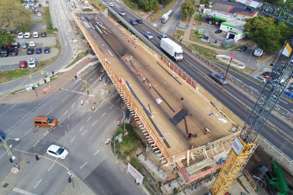 Startseite - Baustelle der Hochstraßenbrücke an der L40 in Potsdam Baustelle der Hochstraßenbrücke an der L40 in Potsdam