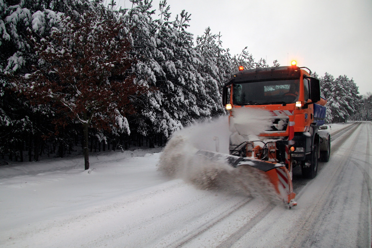 Bild: Winterdienst beim Landesbetrieb Straßenwesen Brandenburg