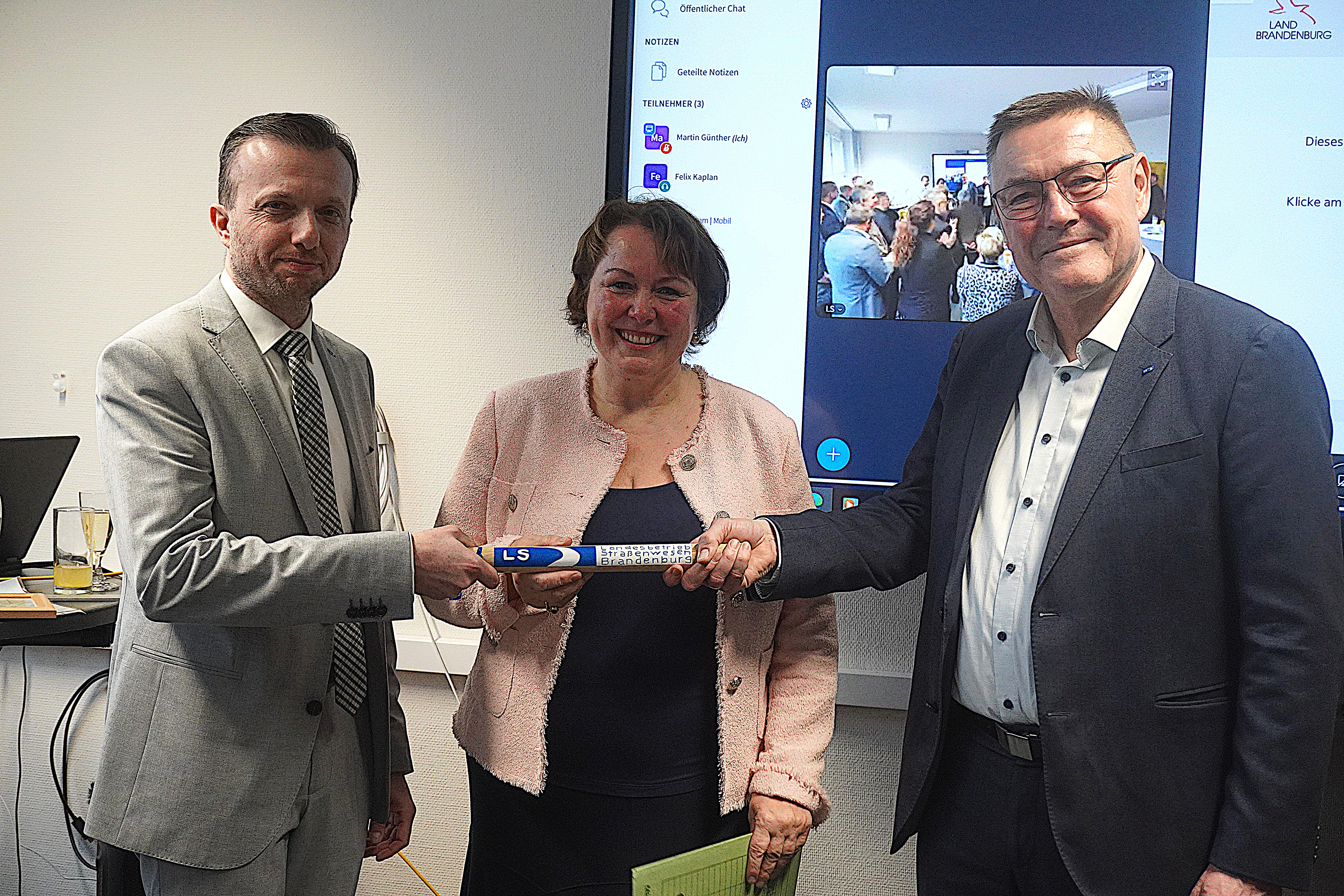 Mike Koehler, Staatssekretärin Dr. Ina Bartmann, Thomas Heyne (v.l.n.r.)