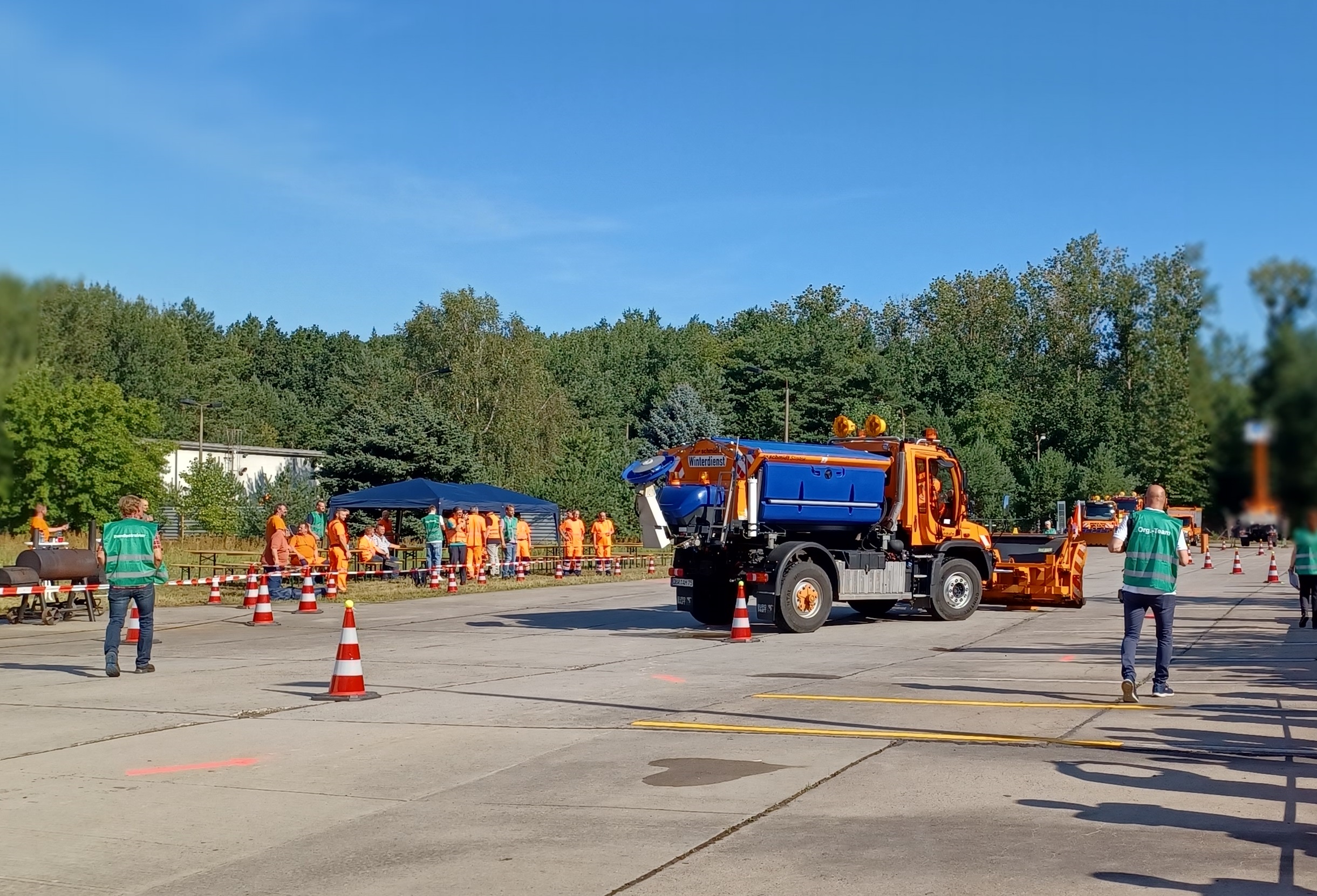 Profis auf dem Schneepflug: Vorentscheid in Stolpe für die deutsche Meisterschaft