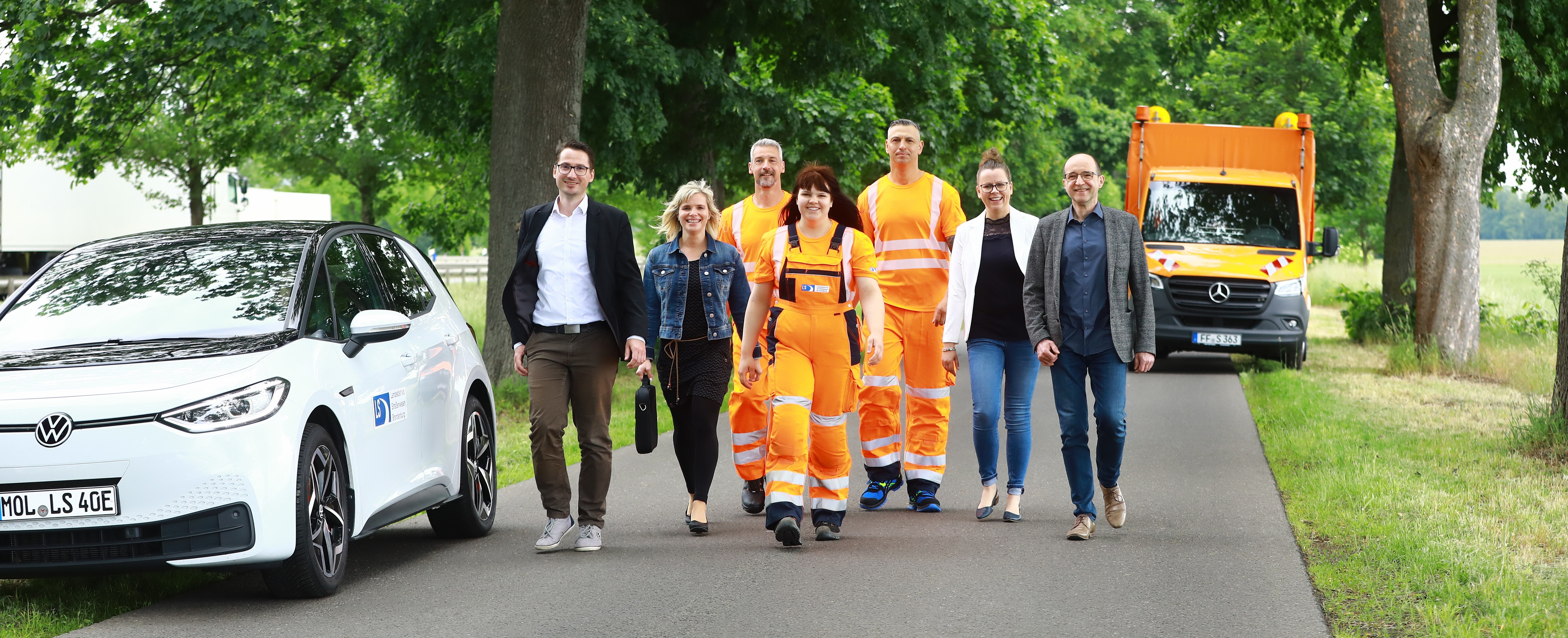 Karriere - Mitarbeiter:innen des Landesbetriebs Straßenwesen
