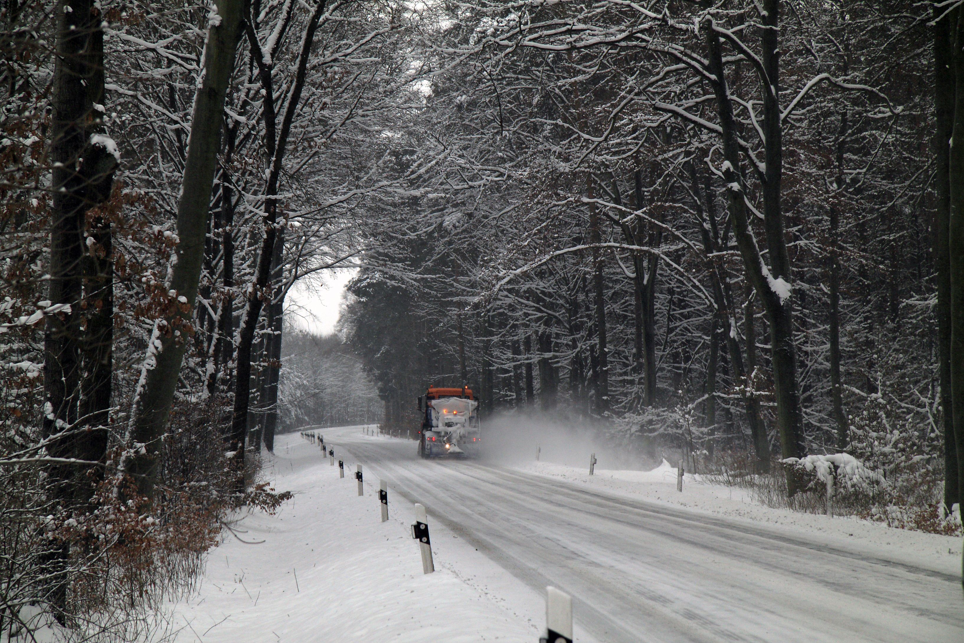 Bild: Winterdienst beim Landesbetrieb Straßenwesen Brandenburg