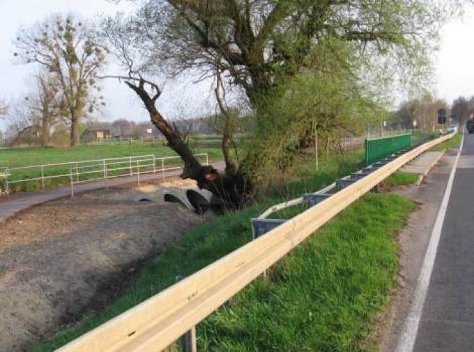 Radwege – B 96 Gransee: Radwegeführung mit Durchlass